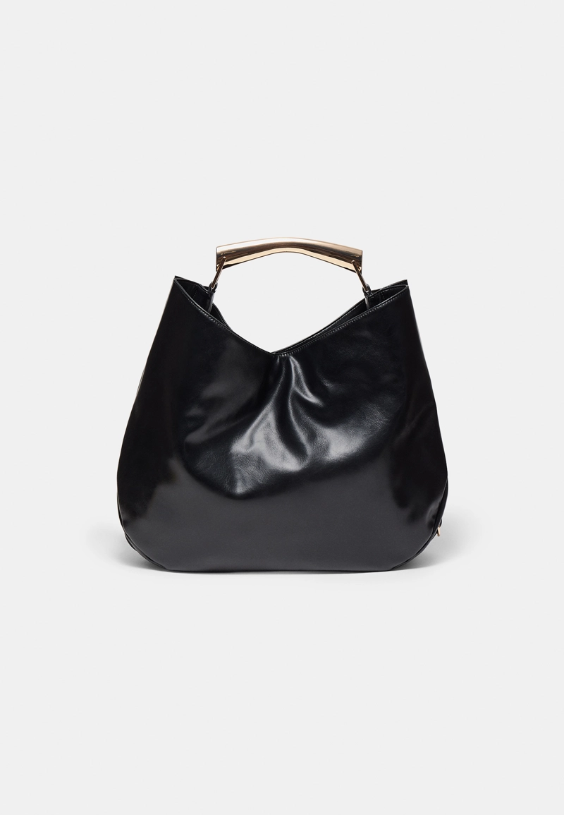 Сумка с металлической ручкой