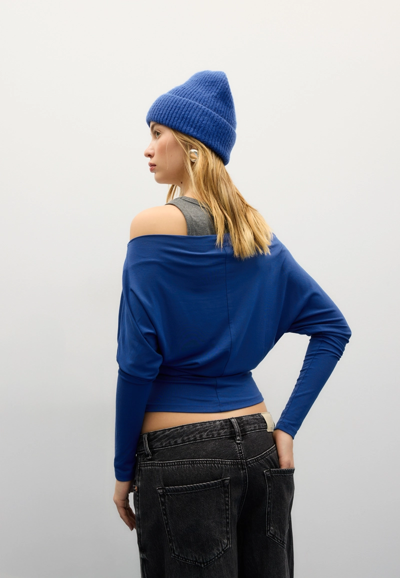 Асимметричная футболка из модала