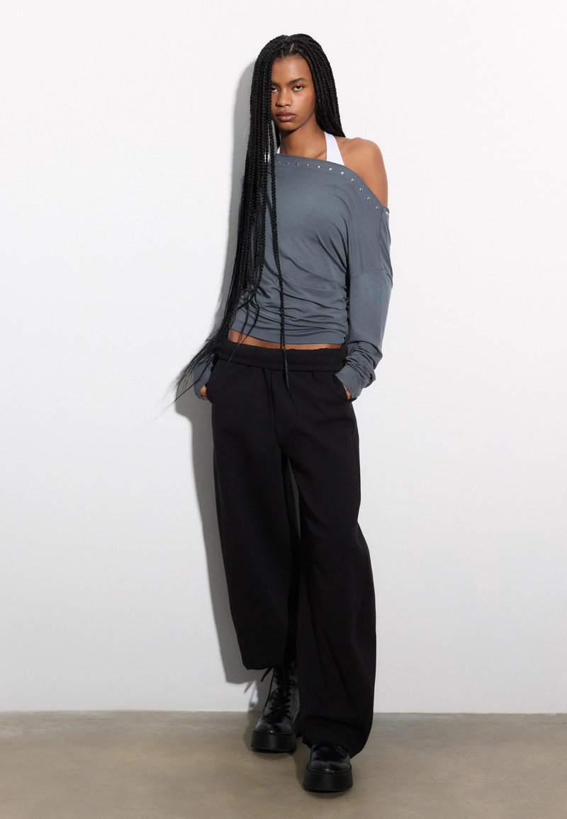 Асимметричная футболка с заклепками