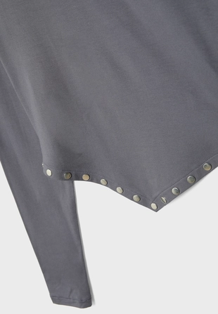 Футболка с шипами и острым подолом- Заказать в России