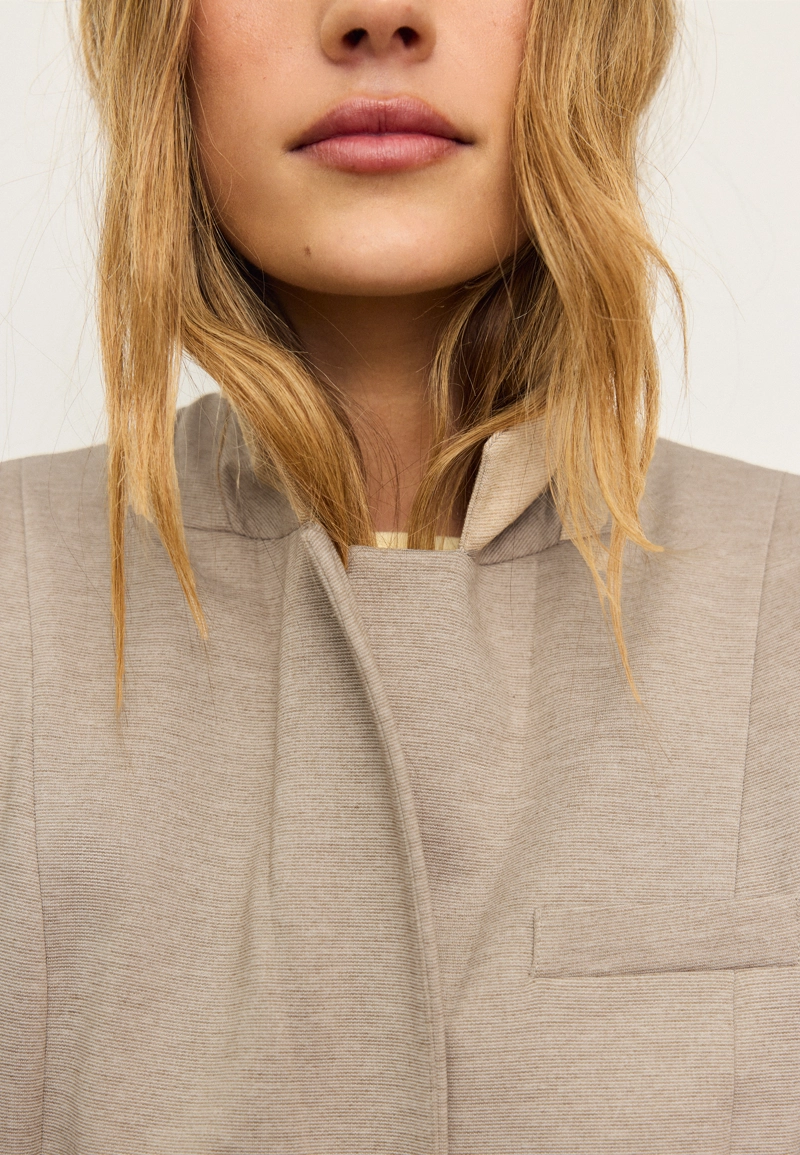 Пиджак зауженного кроя