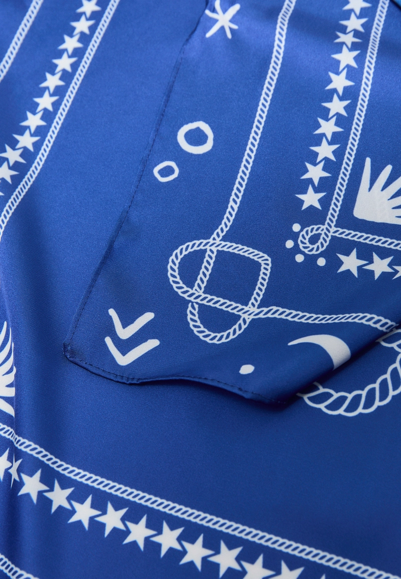 Платок со шнурком-сердечком