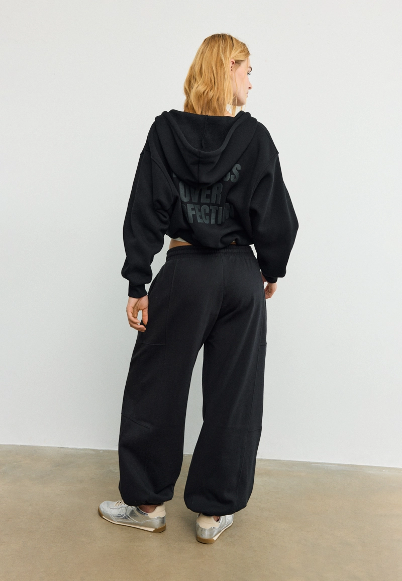 Брюки-джоггеры с рукавами-фонариками из флиса