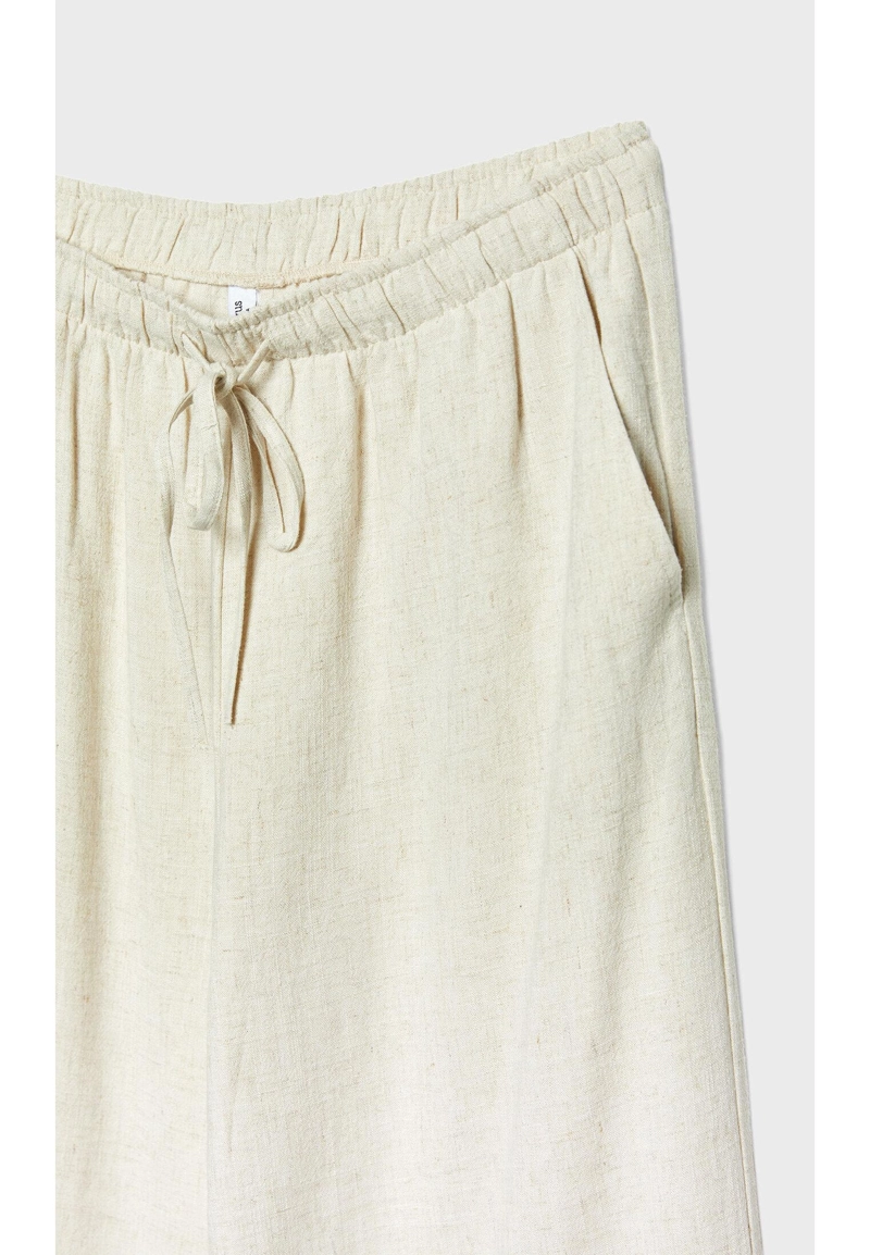 Прямые брюки под льняной