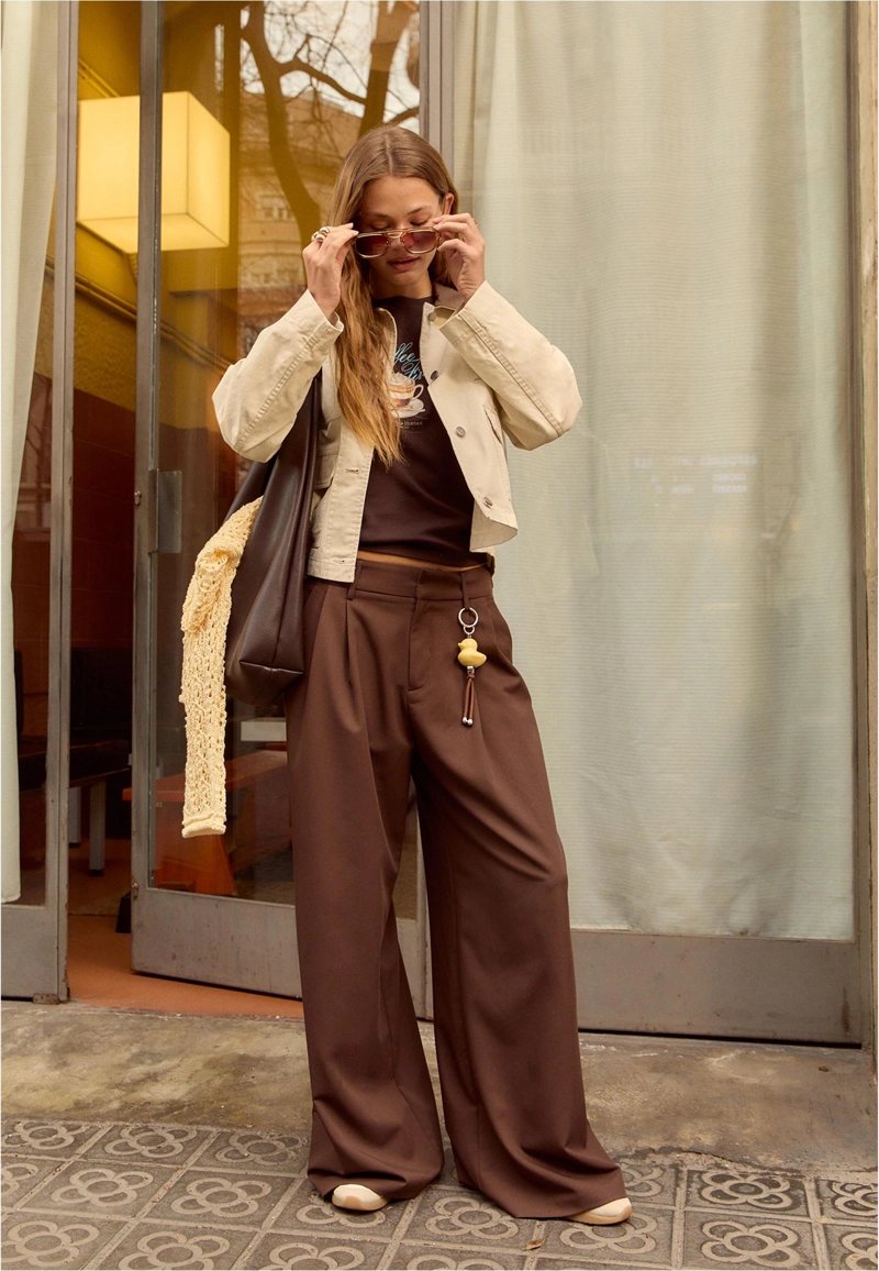 Регулируемые брюки очень широкого кроя