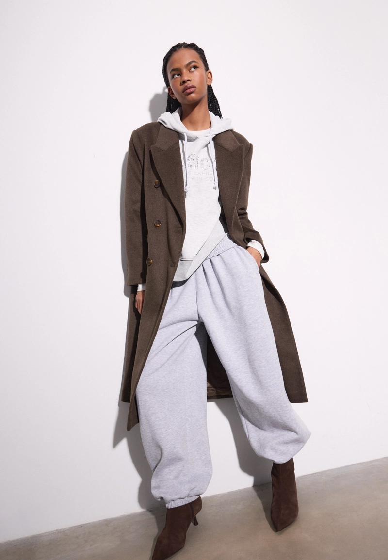 Длинное двубортное пальто оверсайз