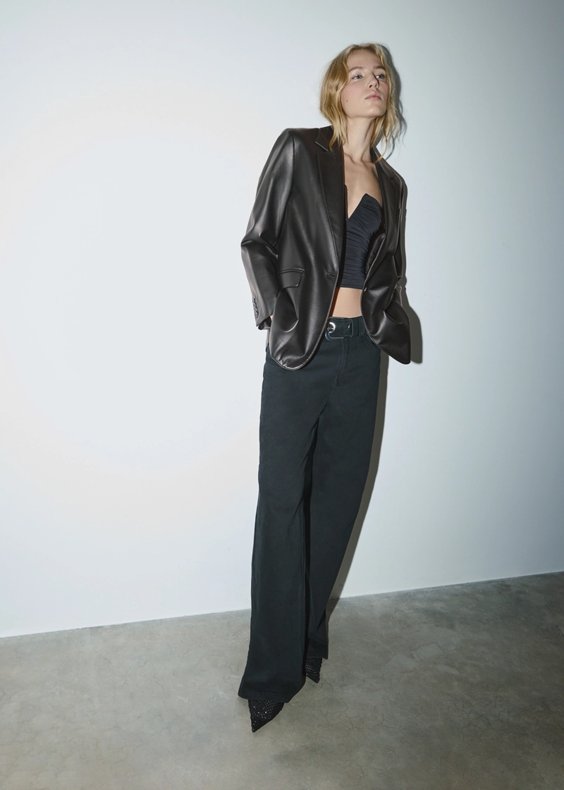 Пиджак классического кроя из искусственной кожи