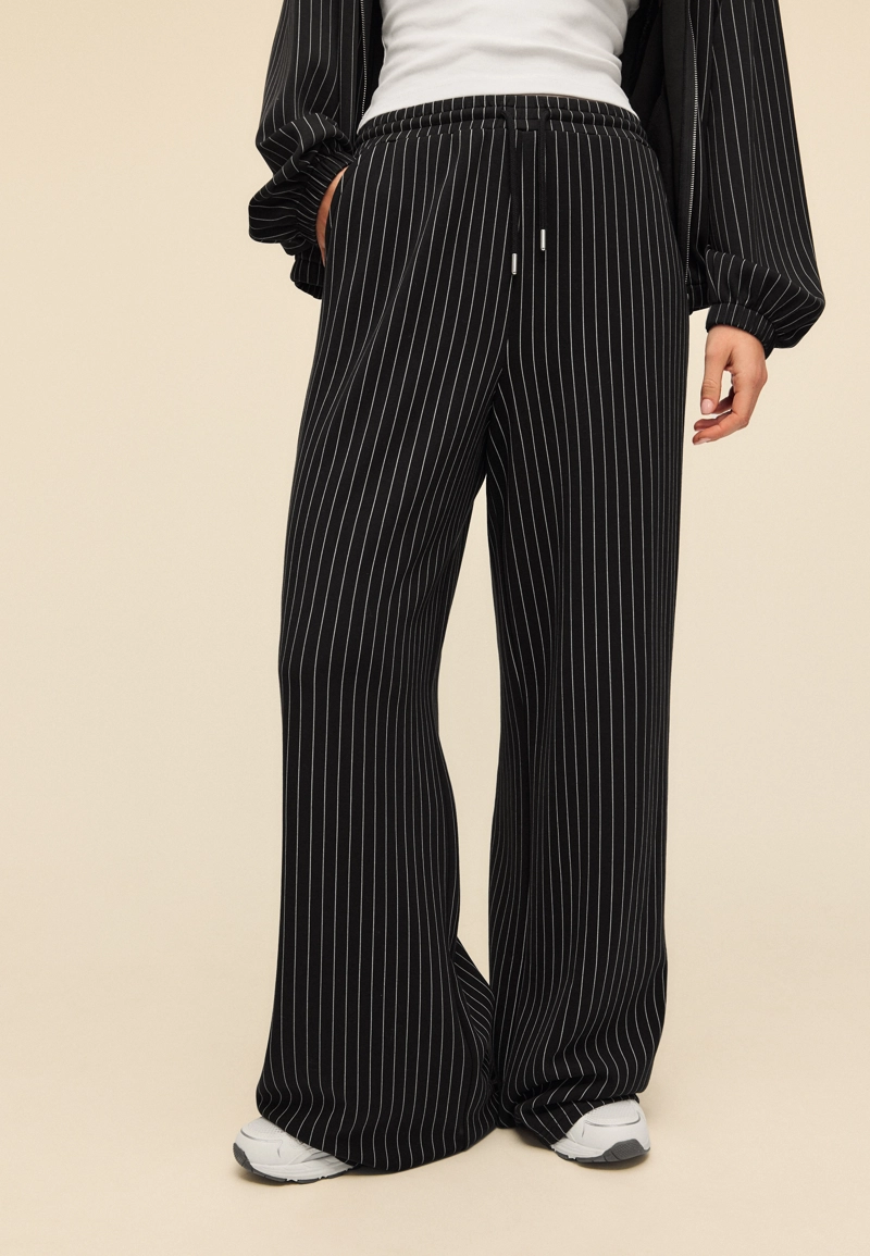 Брюки-джоггеры палаццо, мягкие на ощупь