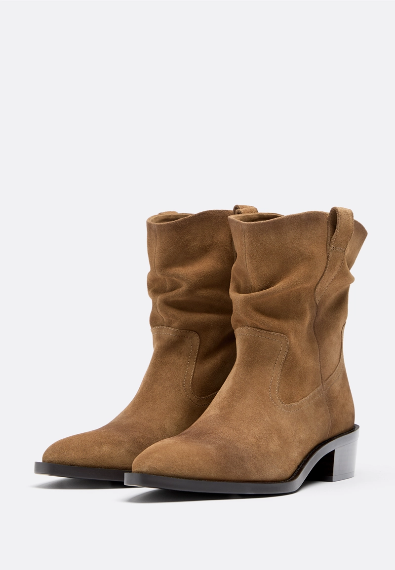 Кожаные ботильоны в ковбойском стиле свободного кроя