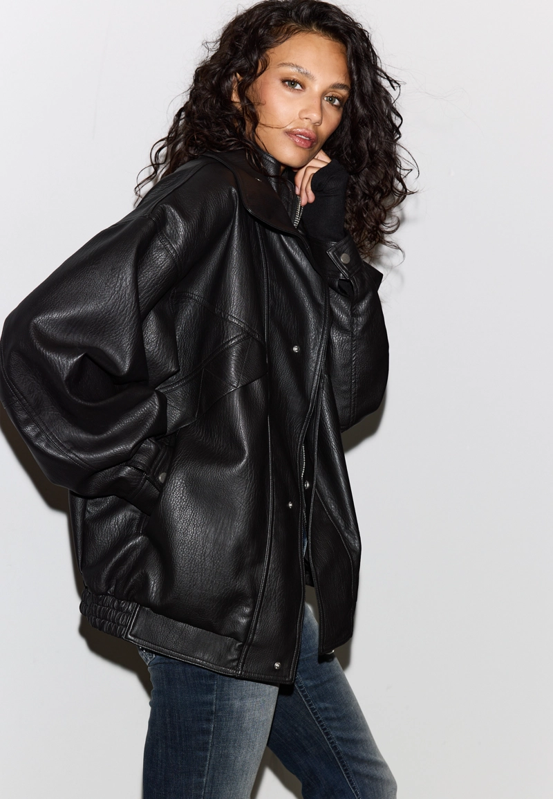 Куртка оверсайз из искусственной кожи