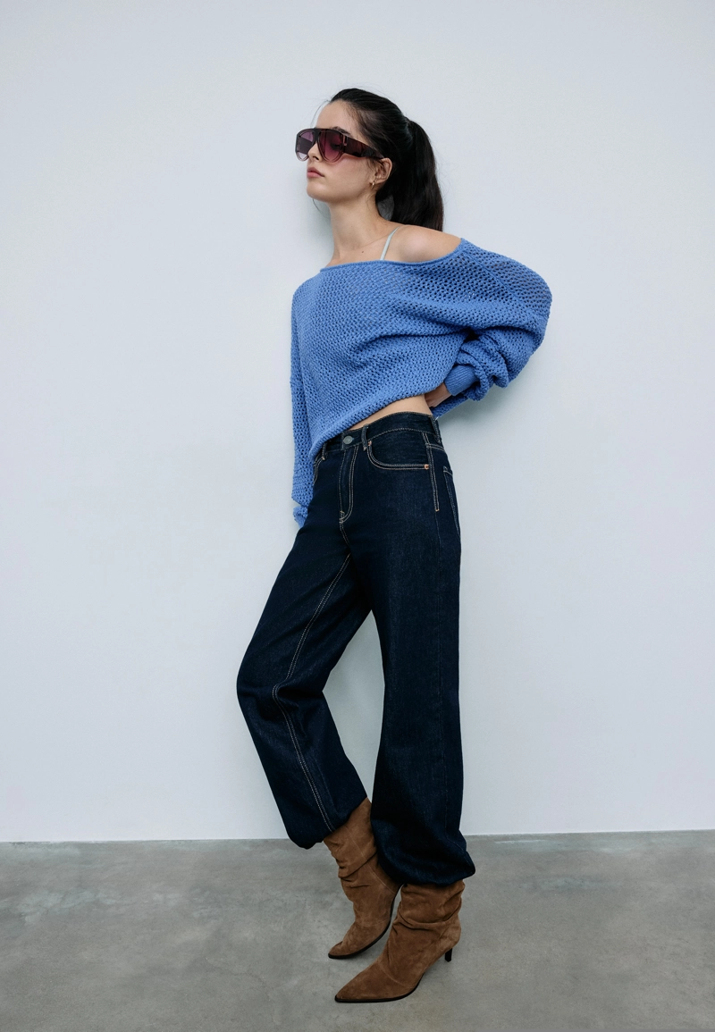 Вязаный джемпер в сетку с вырезом-лодочкой