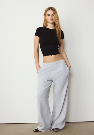 Базовая футболка зауженного кроя- Заказать в России