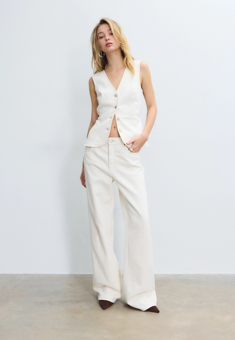 Приталенный джинсовый топ