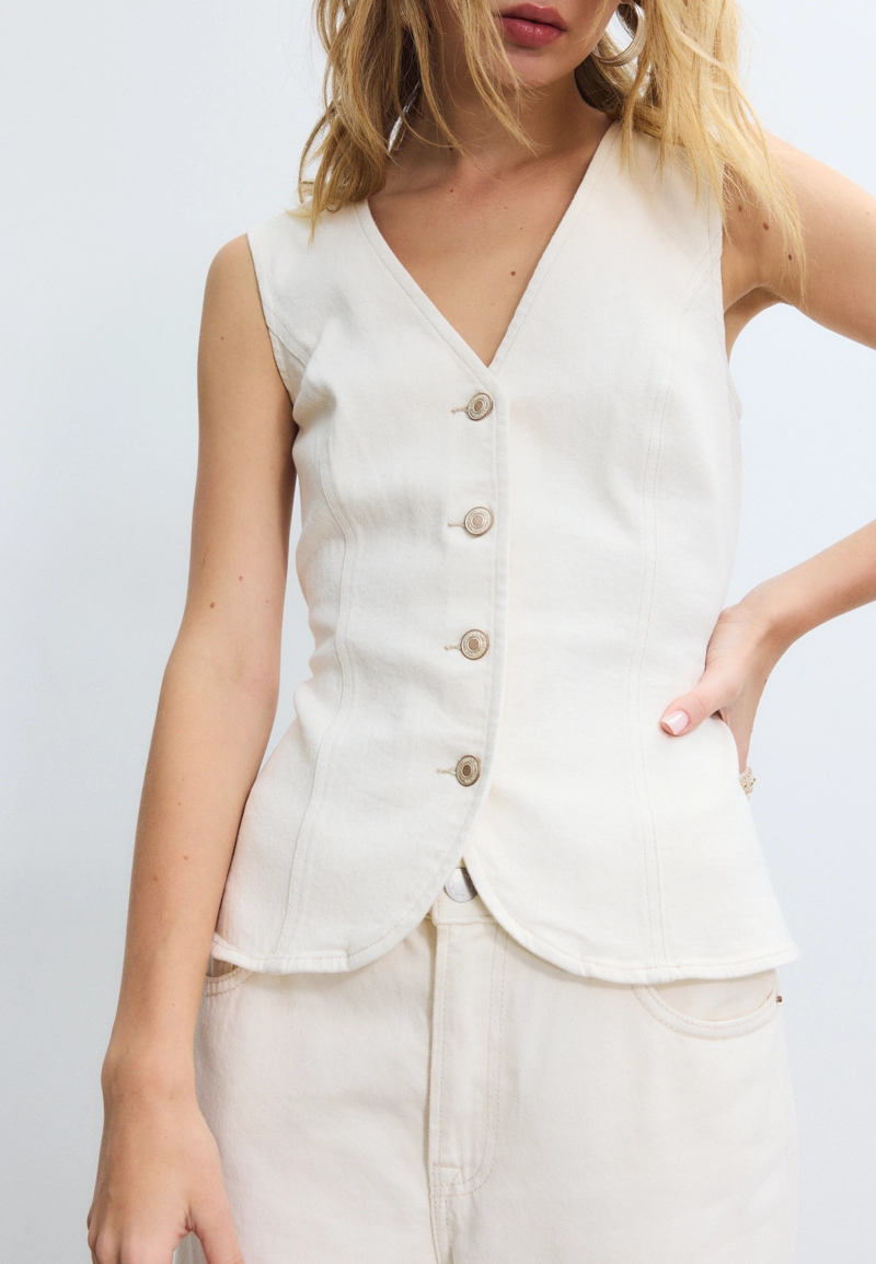 Приталенный джинсовый топ