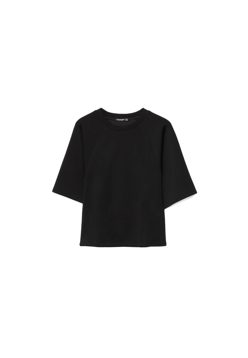 Футболка с короткими рукавами и мягкой на ощупь тканью