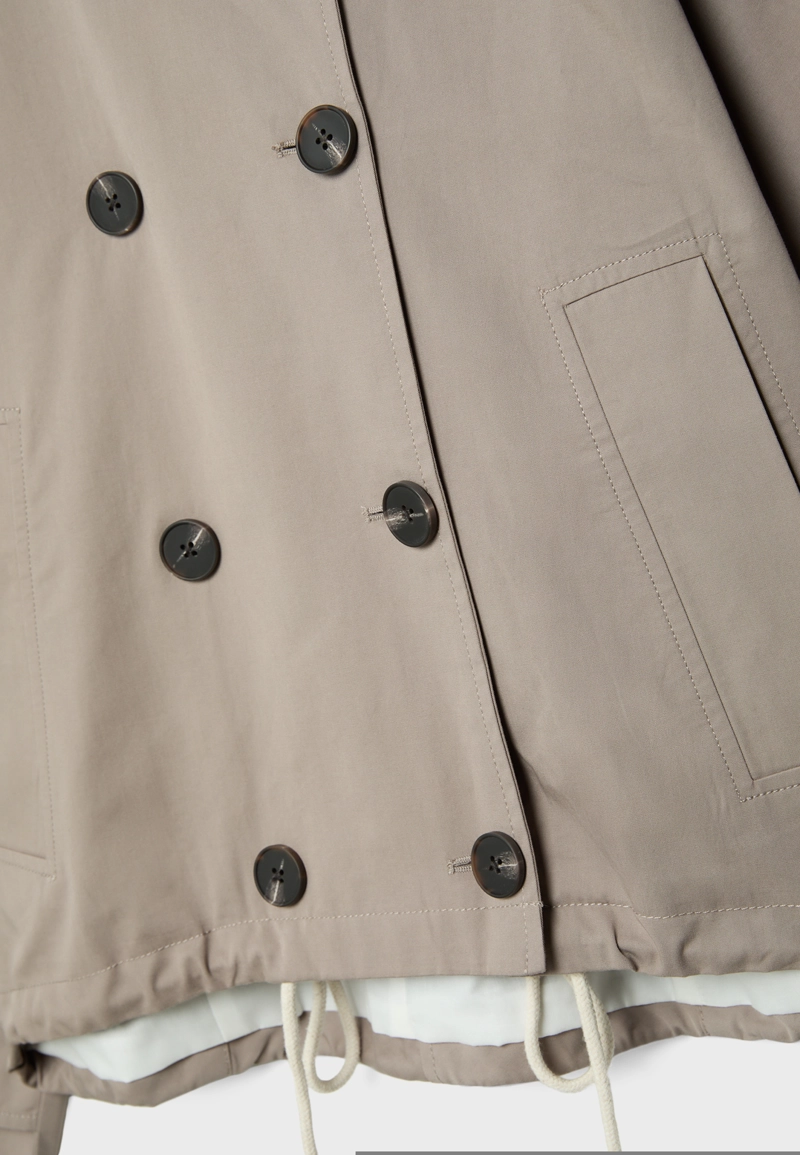 Короткий тренч со съемным капюшоном