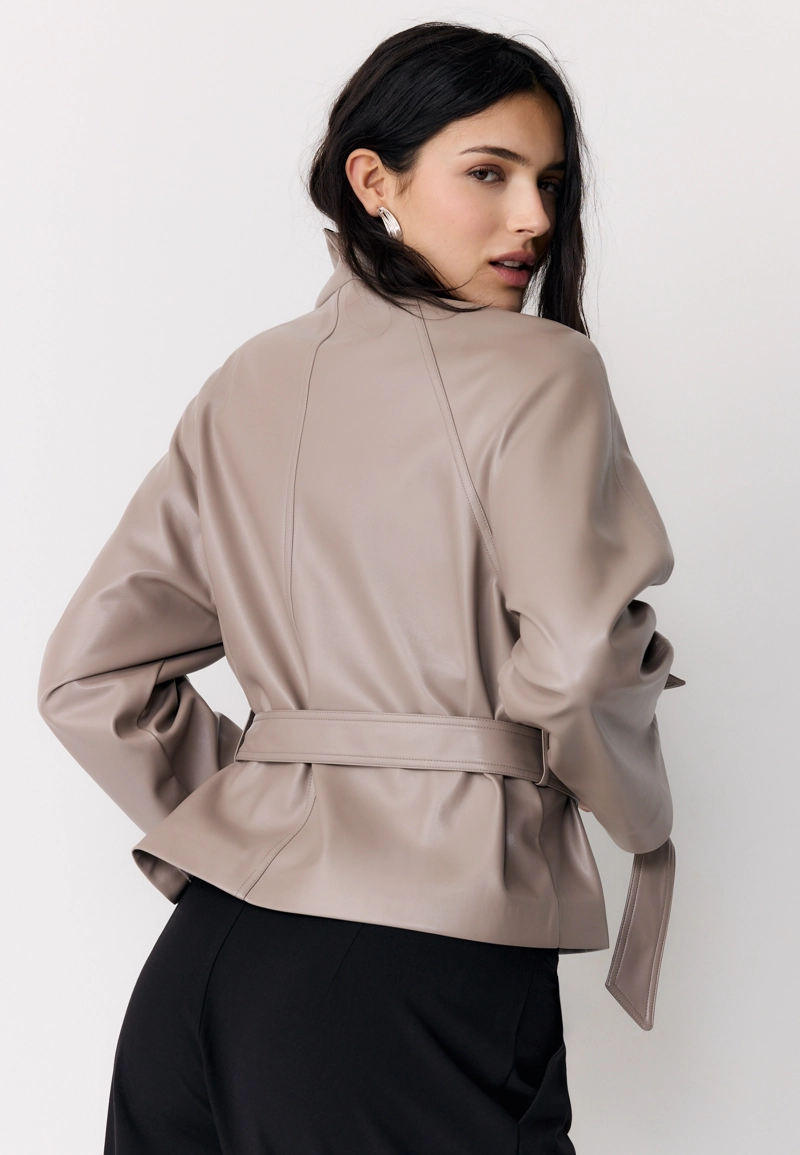 Тренч с высоким воротником из искусственной кожи