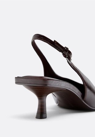 Vneck kitten heel shoes- Заказать в России