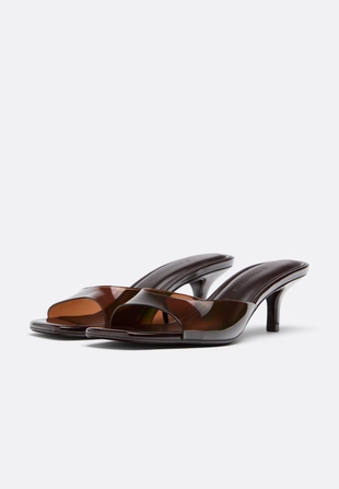 Heeled vinyl mule sandals- Заказать в России