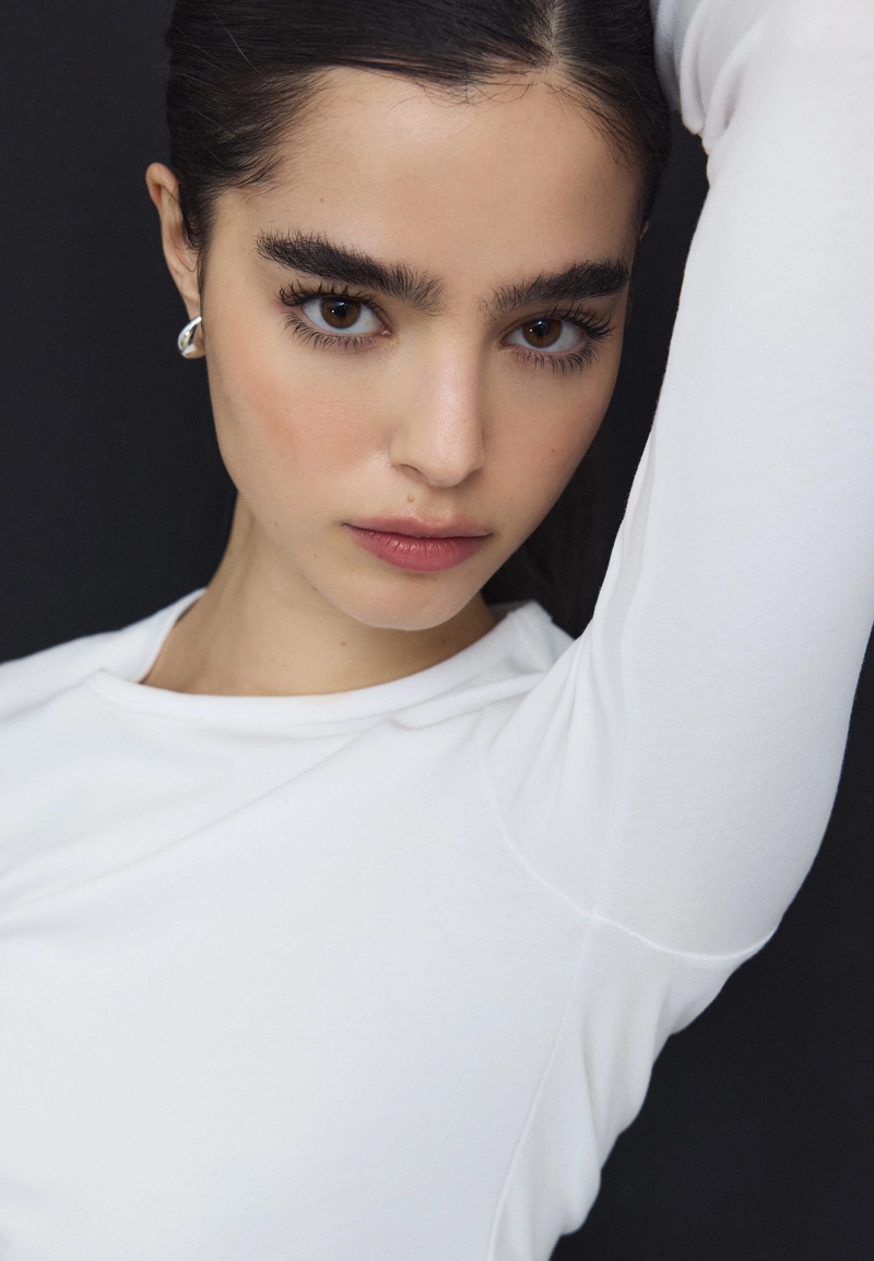 Базовая хлопковая футболка с длинными рукавами