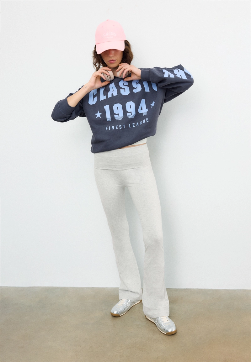 Леггинсы клеш