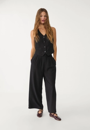 Linen effect buttoned waistcoat- Заказать в России