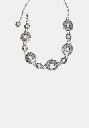 Ремень-цепочка с цветочными элементами- Заказать в России