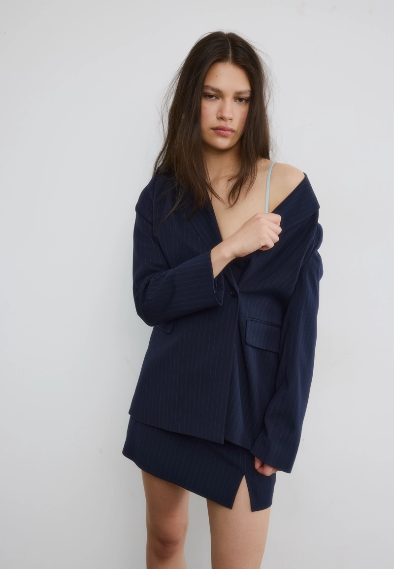 Приталенный пиджак в полоску