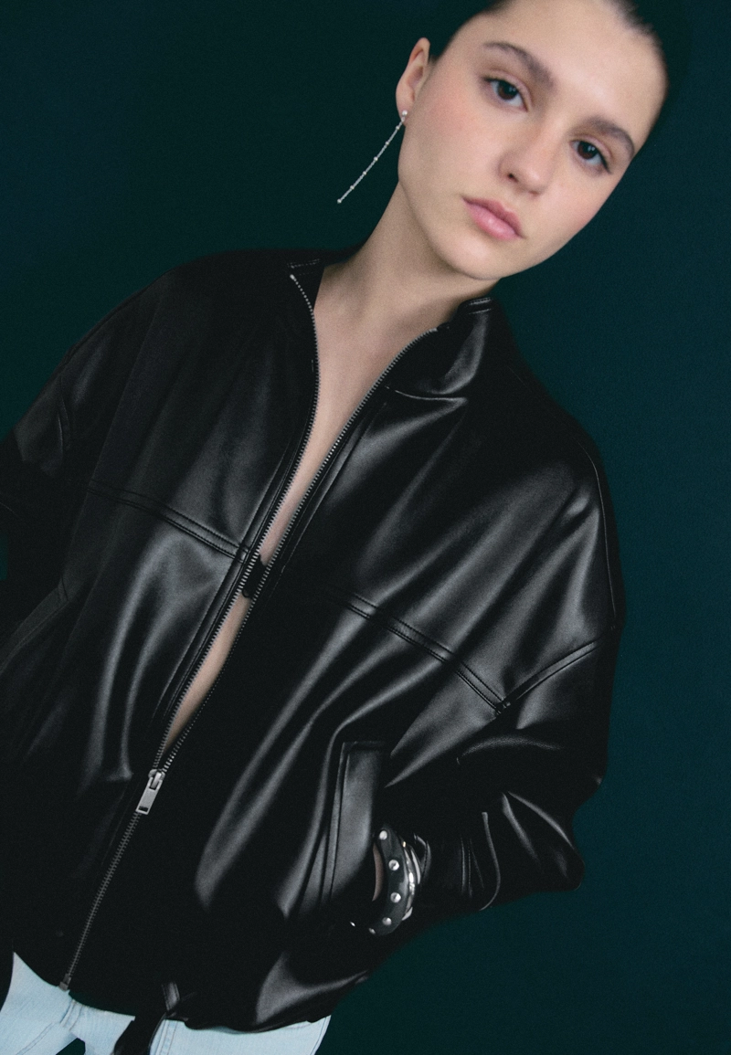 Куртка-баллон с поясом из искусственной кожи