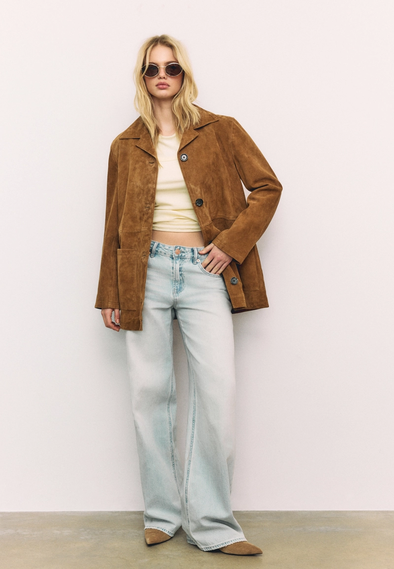 Кожаная куртка с карманами