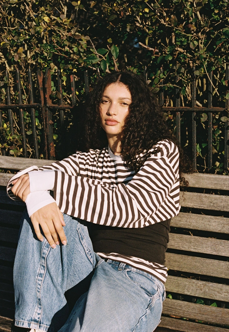 Полосатая футболка с длинными рукавами