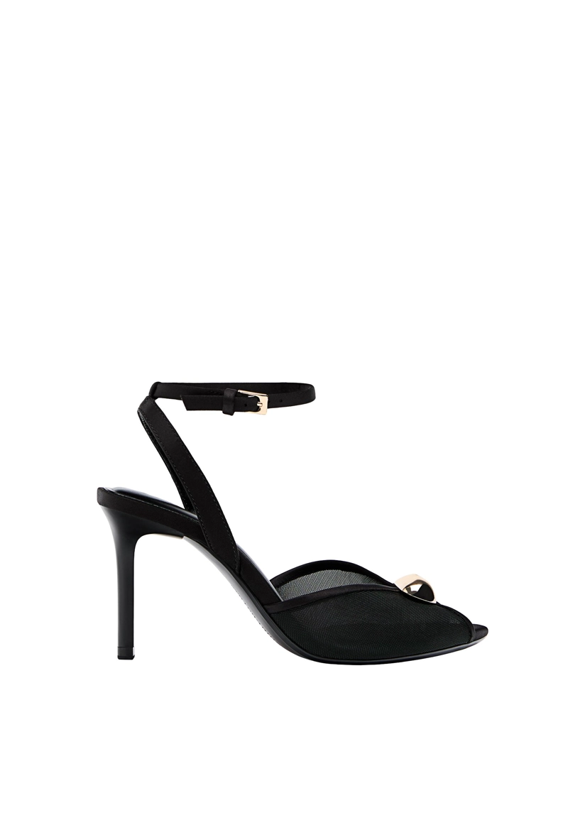 Босоножки на каблуке из сетки с металлическими деталями