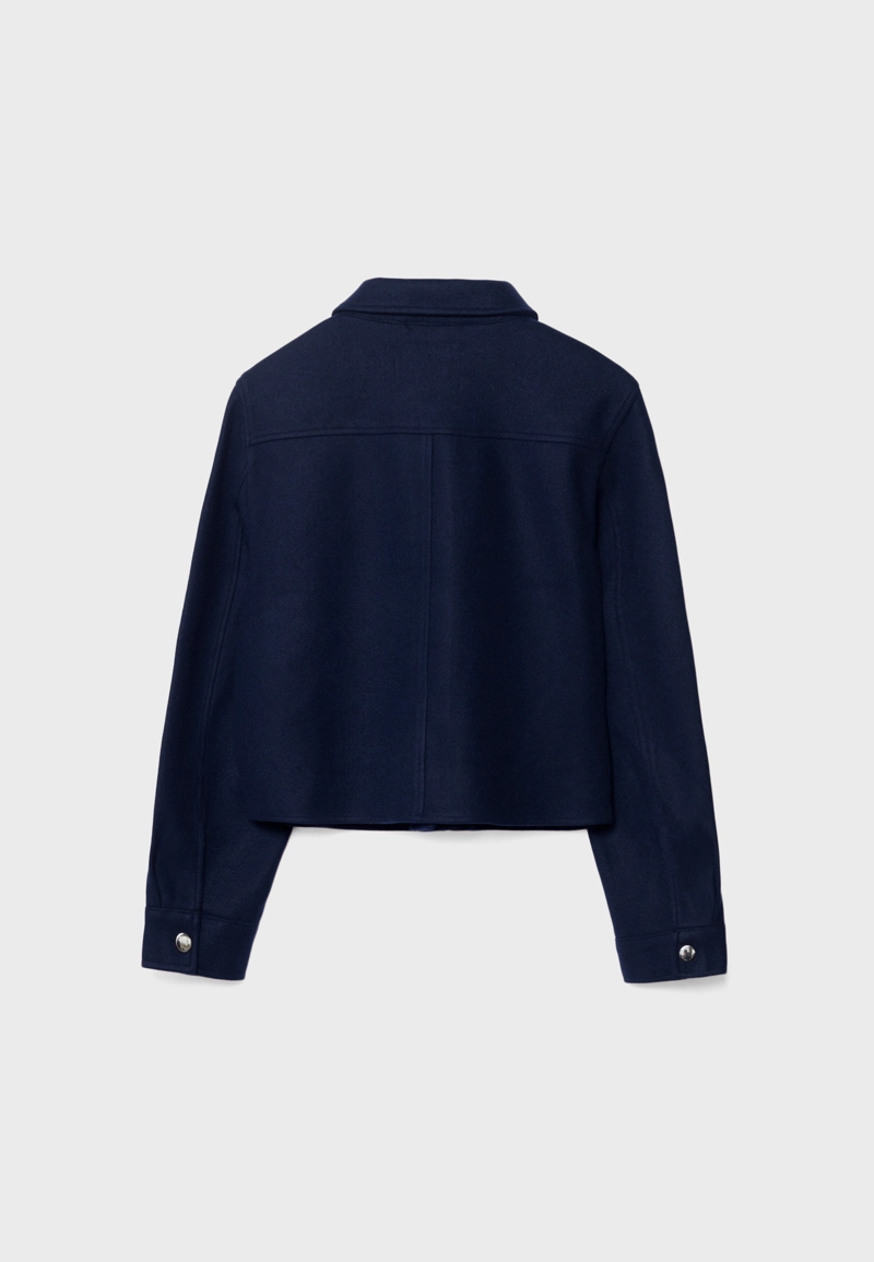 Укороченная куртка из мягкой ткани