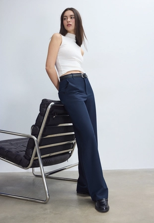 Прямые струящиеся брюки с поясом- Заказать в России