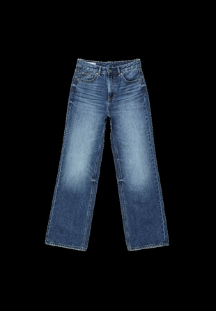 Джинсы прямого кроя- Заказать в России