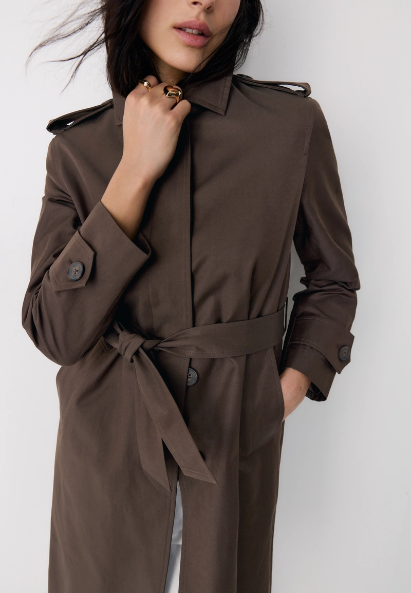 Длинный тренч на одной пуговице