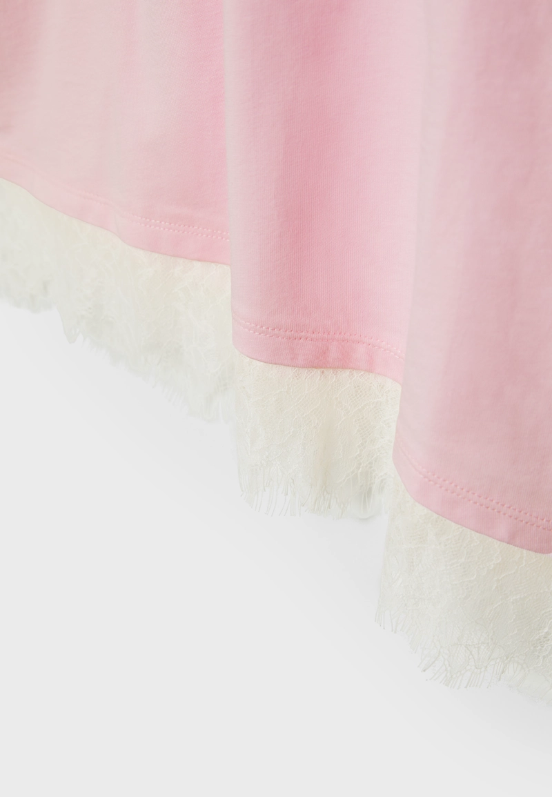 Футболка с короткими рукавами и кружевной отделкой по низу