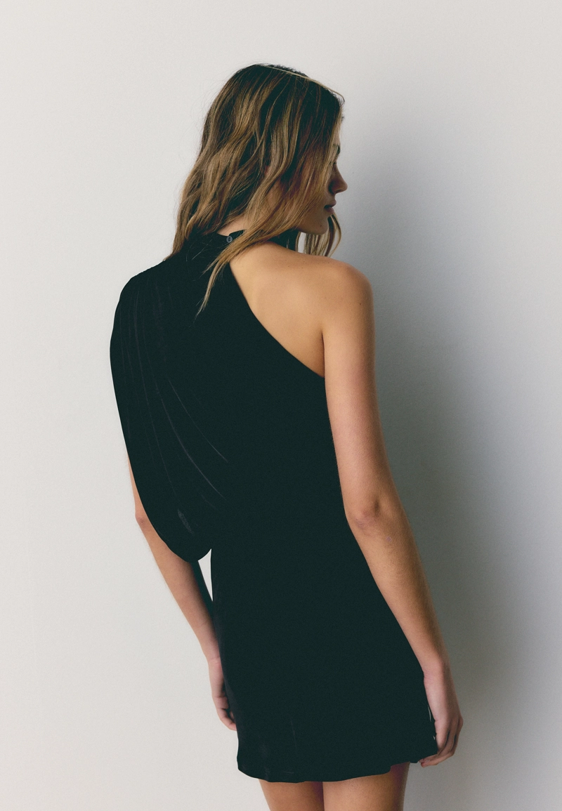 Короткое асимметричное драпированное платье