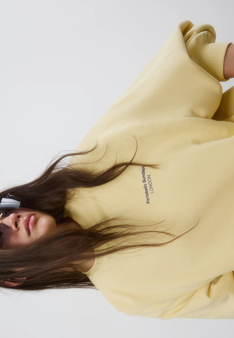 Толстовка с длинными рукавами, круглым вырезом и надписью