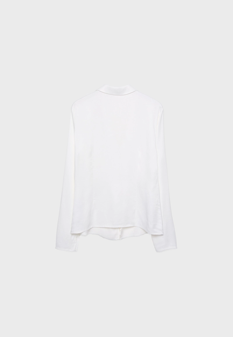 Атласная рубашка с завязками