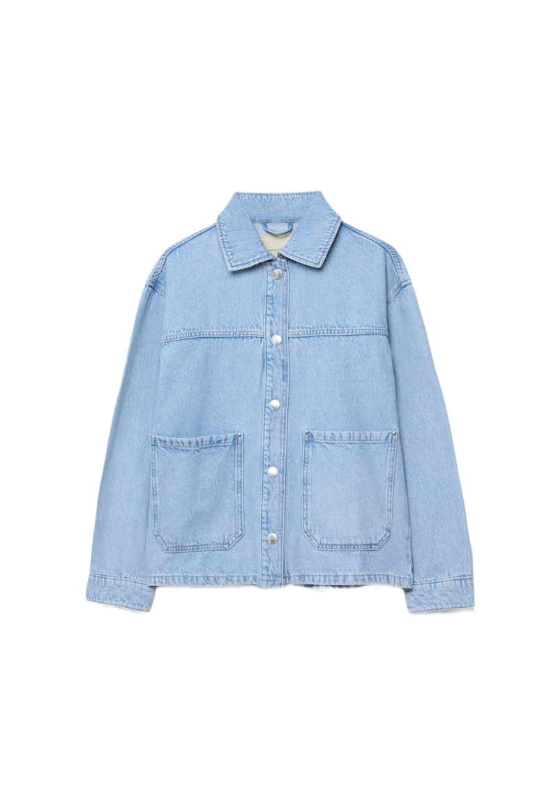 Джинсовая куртка с карманами