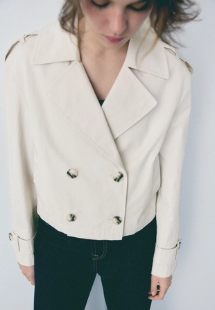 Short doublebreasted trench coat- Заказать в России