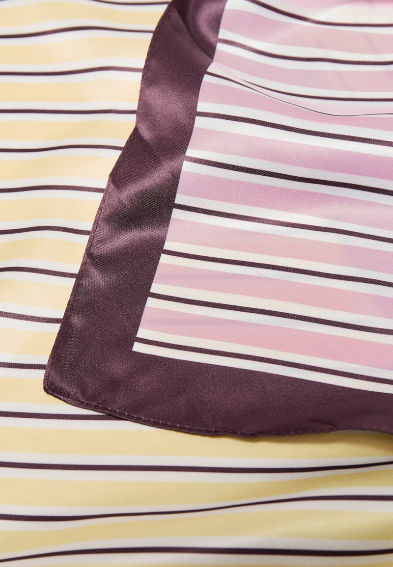 Платок в контрастную полоску