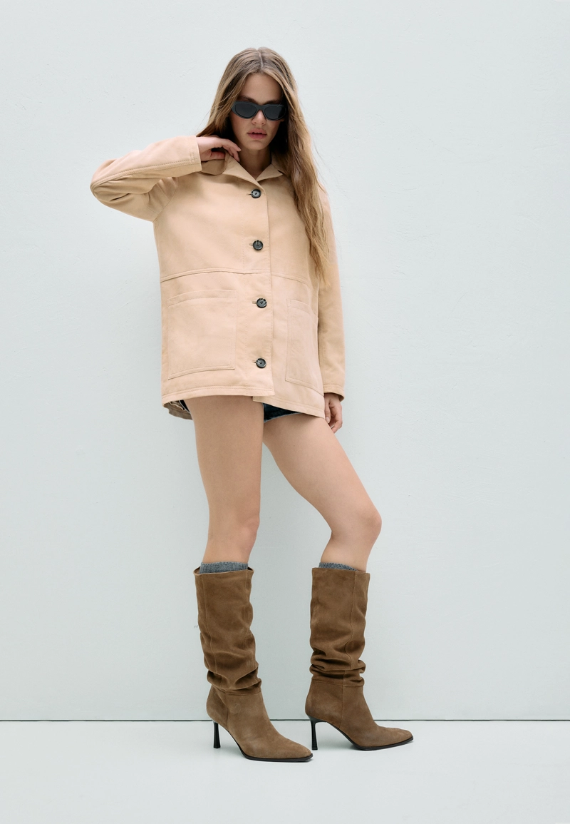 Кожаная куртка с карманами