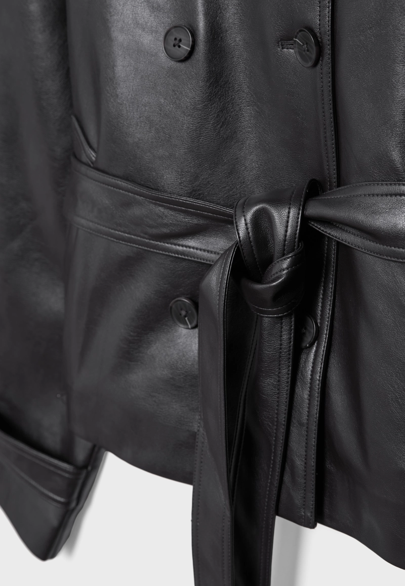 Тренч с высоким воротником из искусственной кожи