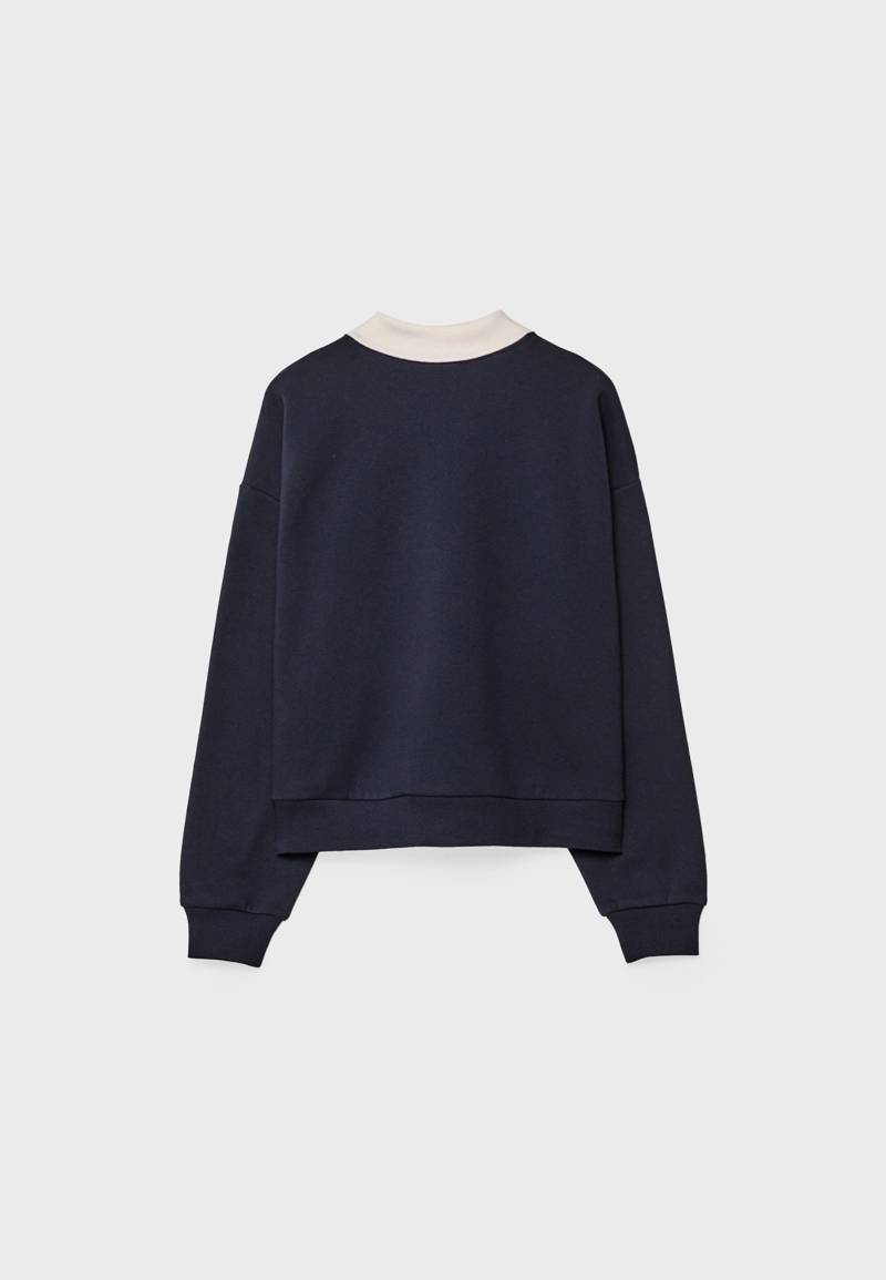 Вышитая толстовка с воротником поло