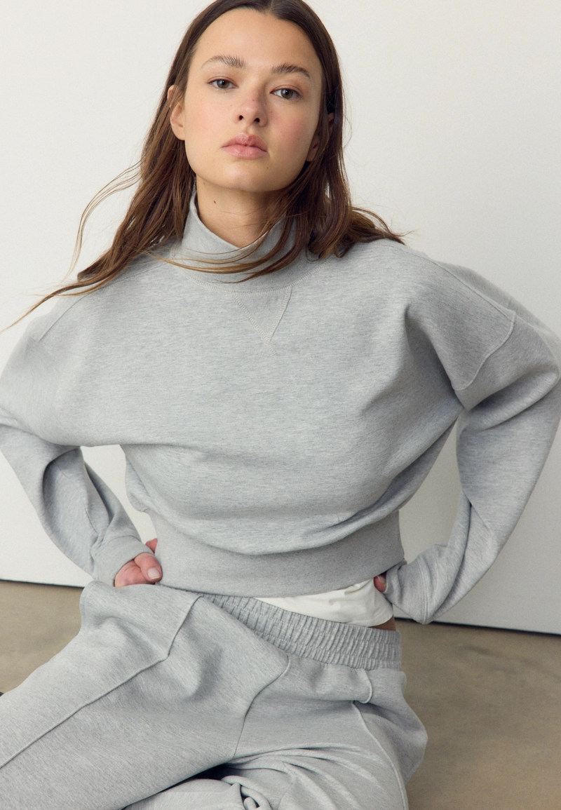 Толстовка из интерлока с мягкой текстурой