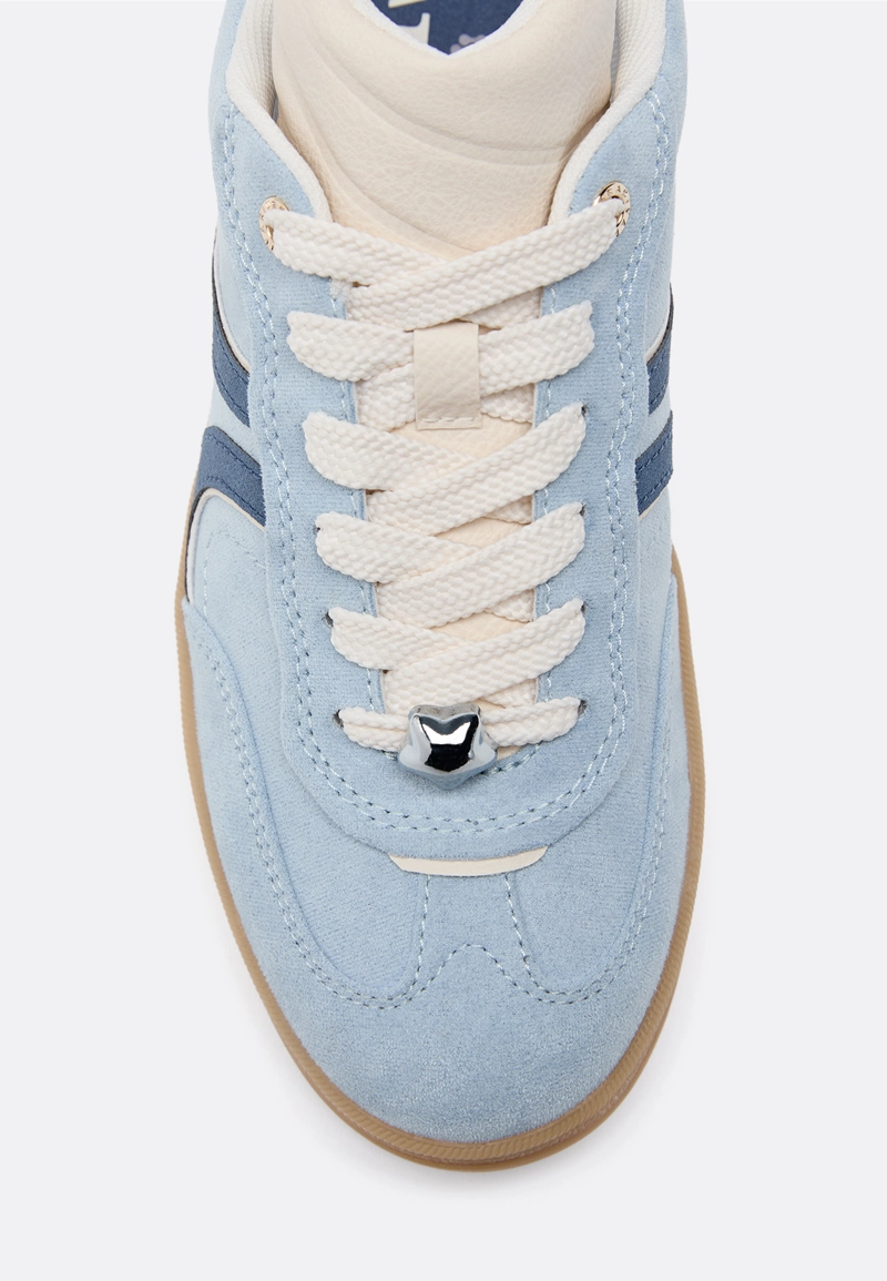 Повседневные кроссовки из искусственной замши