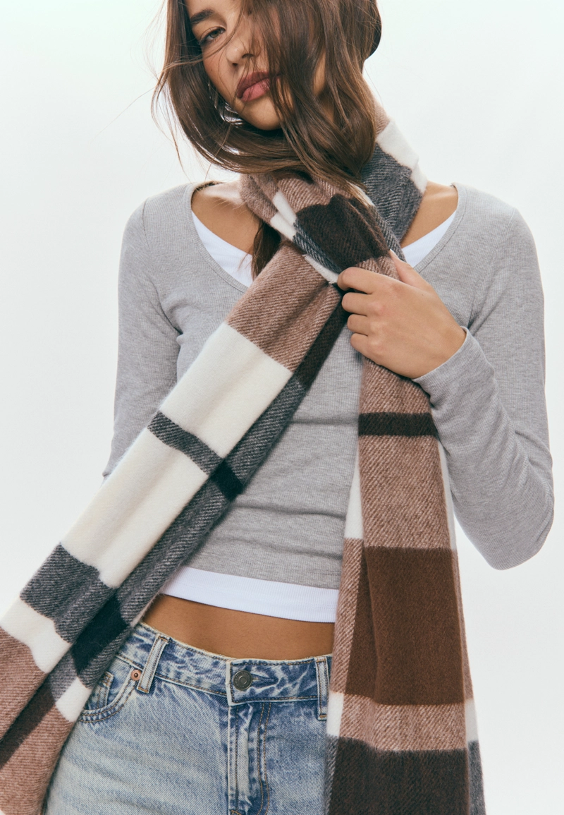 Клетчатый шарф