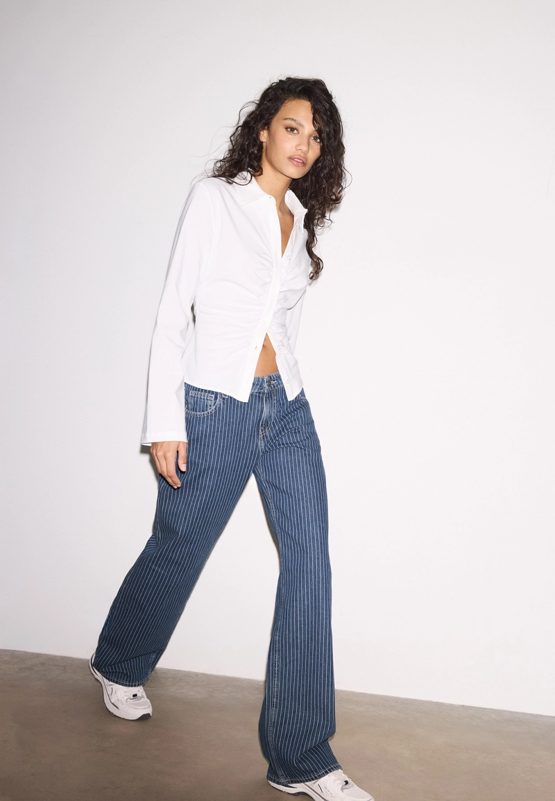 Мешковатые джинсы со средней посадкой в полоску